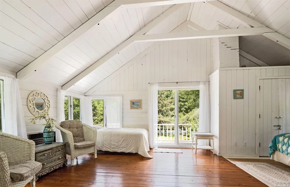 61 Lower 7 Ponds Road Water Mill, NY 11976