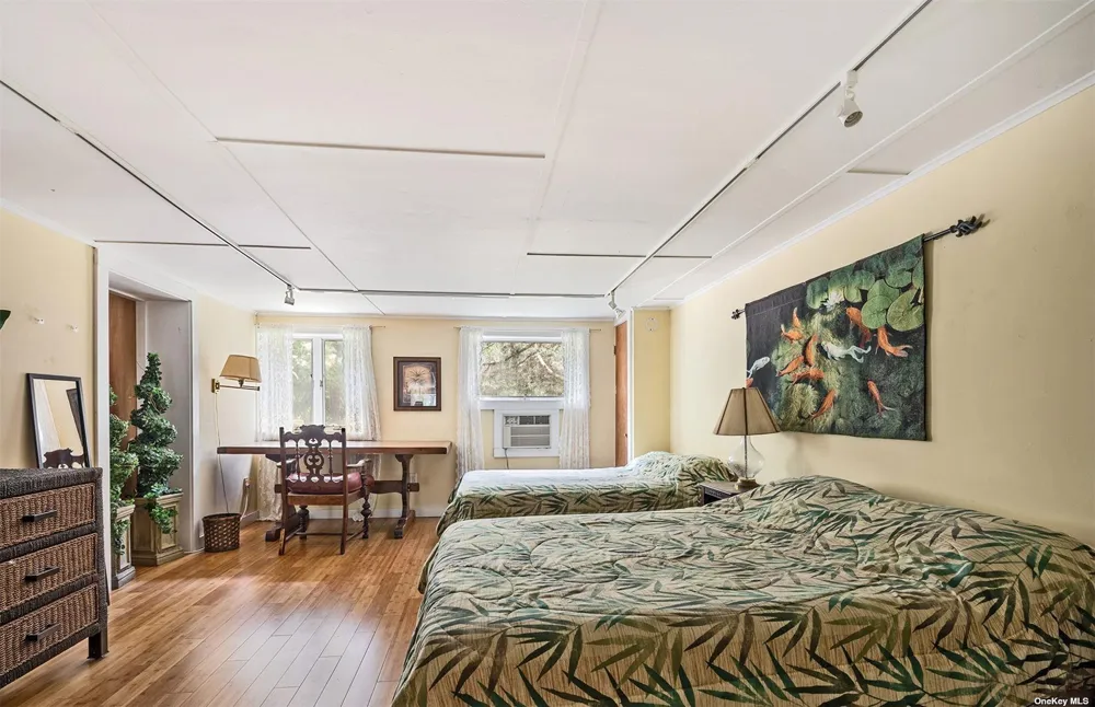 61 Lower 7 Ponds Road Water Mill, NY 11976