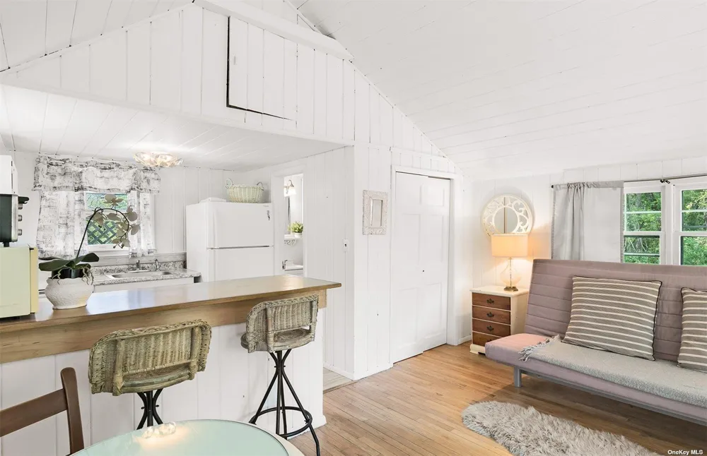 61 Lower 7 Ponds Road Water Mill, NY 11976