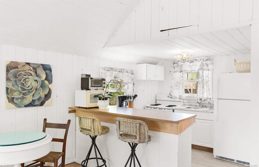 61 Lower 7 Ponds Road Water Mill, NY 11976