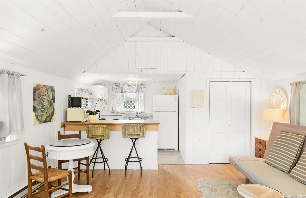 61 Lower 7 Ponds Road Water Mill, NY 11976