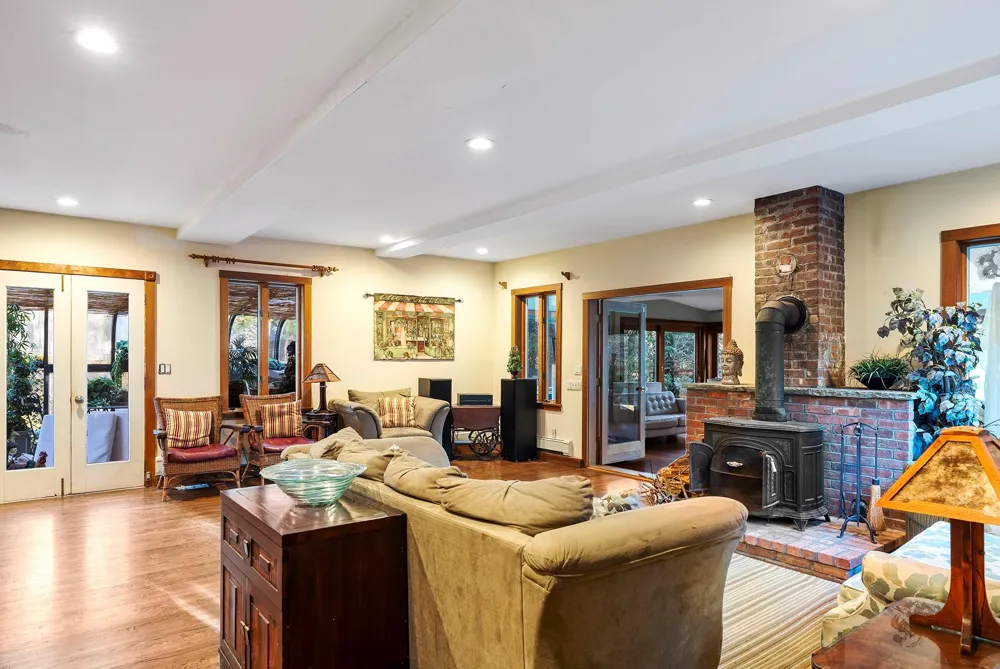 61 Lower 7 Ponds Road Water Mill, NY 11976