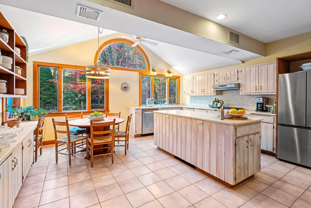 61 Lower 7 Ponds Road Water Mill, NY 11976