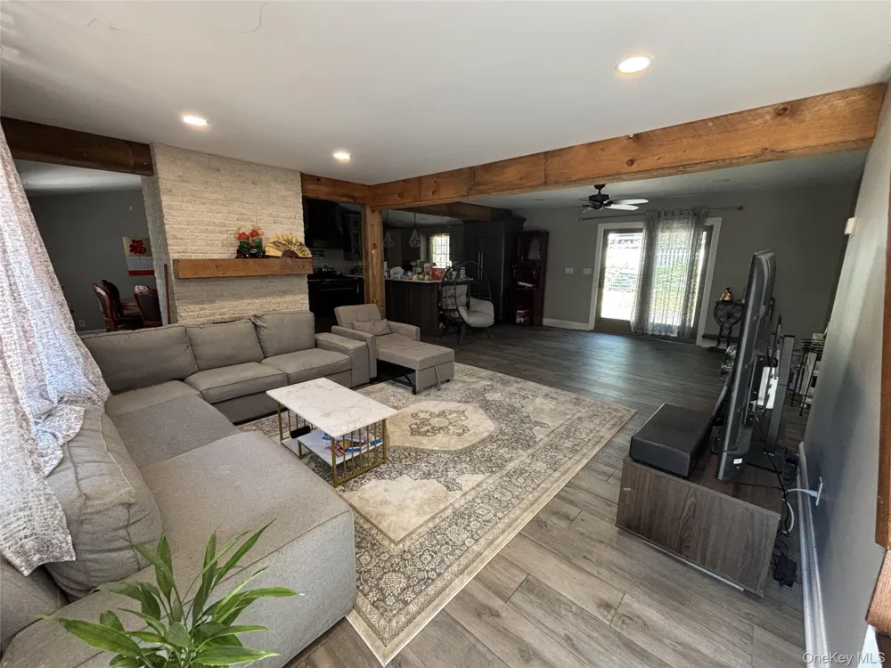 45 Croft Lane Smithtown, NY 11787