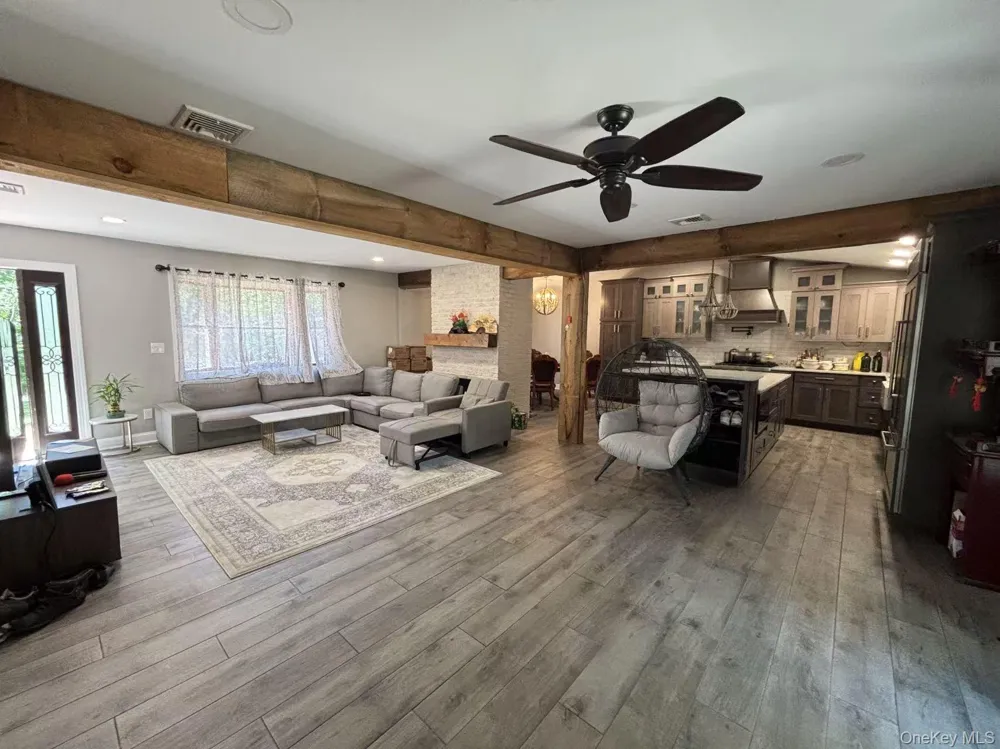 45 Croft Lane Smithtown, NY 11787