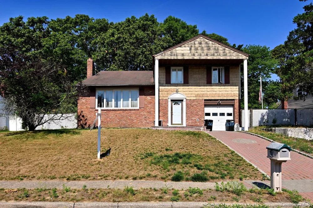 36 Willow Street Selden, NY 11784