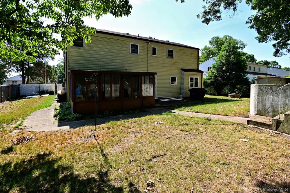 36 Willow Street Selden, NY 11784