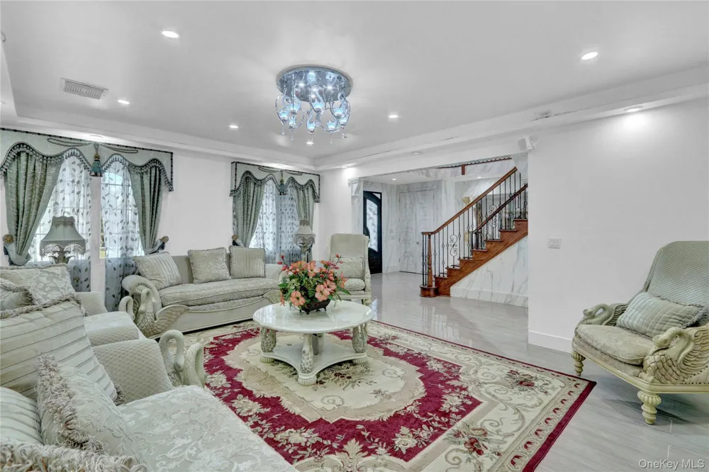 120 Majestic Drive Dix Hills, NY 11746