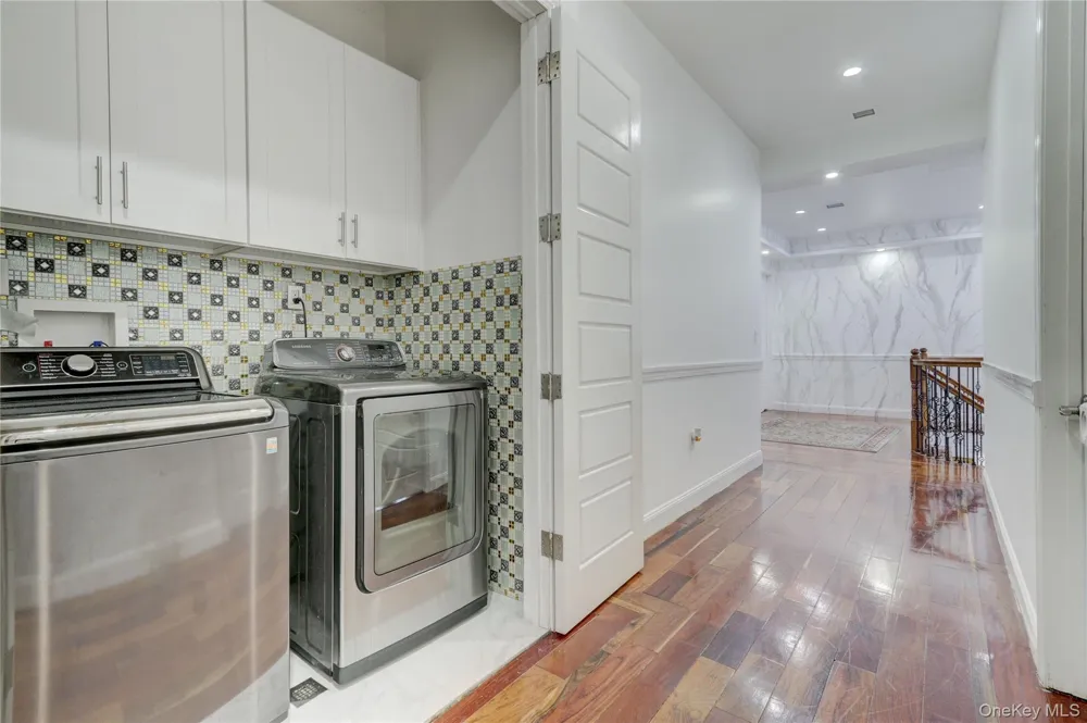 120 Majestic Drive Dix Hills, NY 11746
