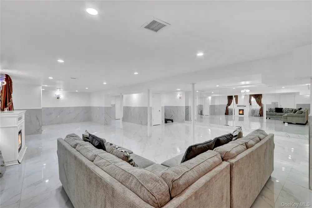 120 Majestic Drive Dix Hills, NY 11746