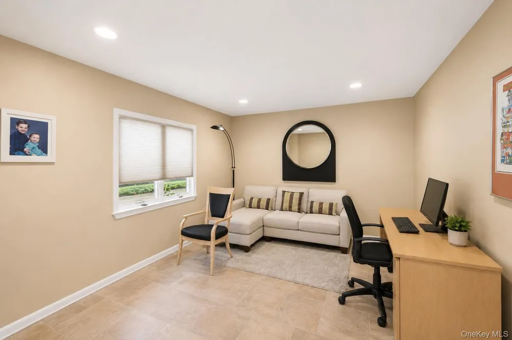 1319 Auerbach Avenue Hewlett Harbor, NY 11557