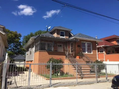 1421 Pinson Street