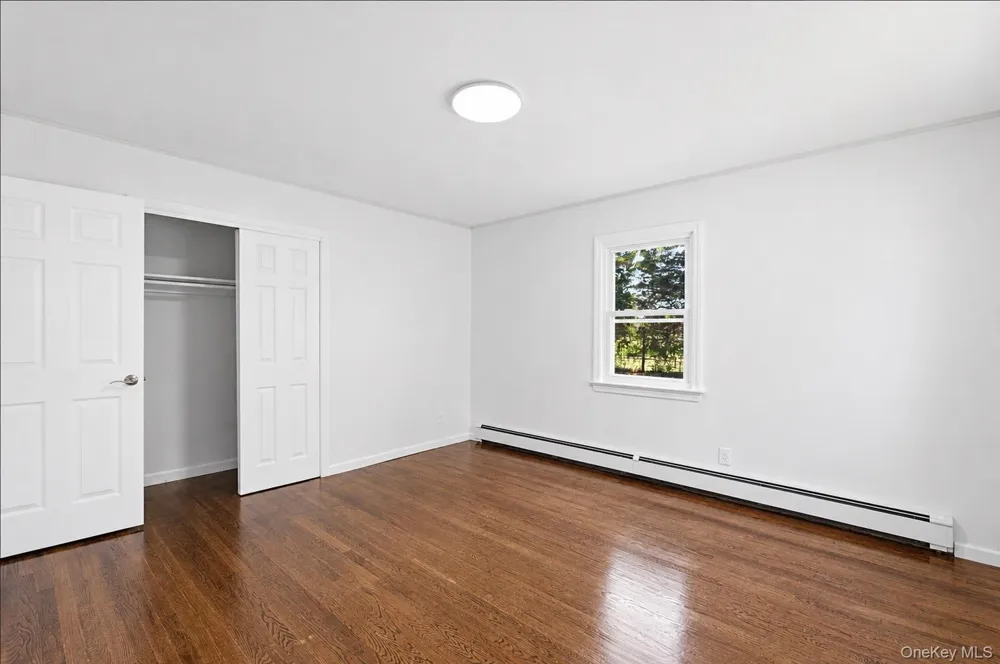 725 Peconic Lane Peconic, NY 11958