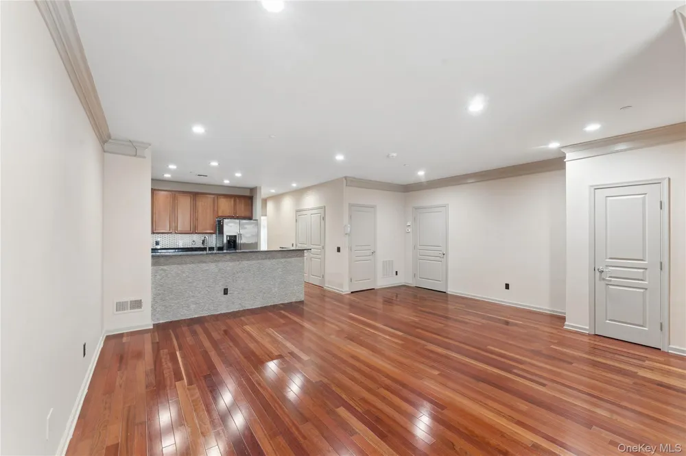 17 Strangford Court #109 Oceanside, NY 11572