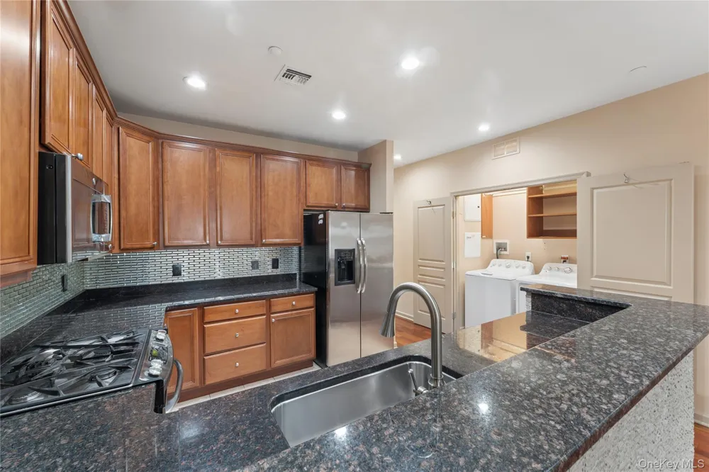 17 Strangford Court #109 Oceanside, NY 11572