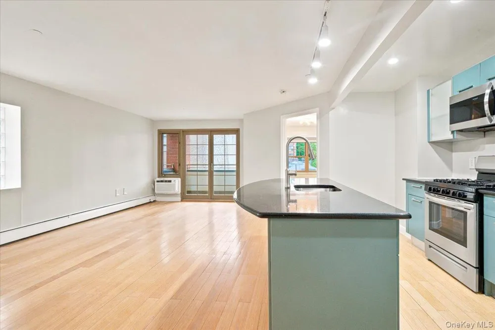 83-75 117th Street #4D Kew Gardens, NY 11415