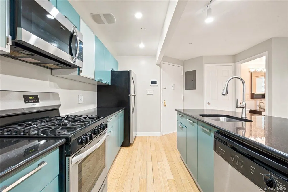 83-75 117th Street #4D Kew Gardens, NY 11415