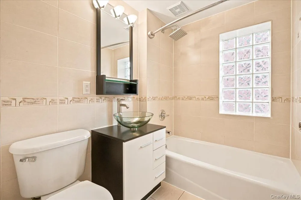 83-75 117th Street #4D Kew Gardens, NY 11415