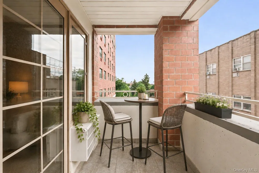 83-75 117th Street #4D Kew Gardens, NY 11415