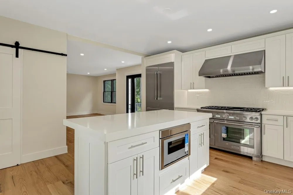 676 Hardscrabble Road Chappaqua, NY 10514