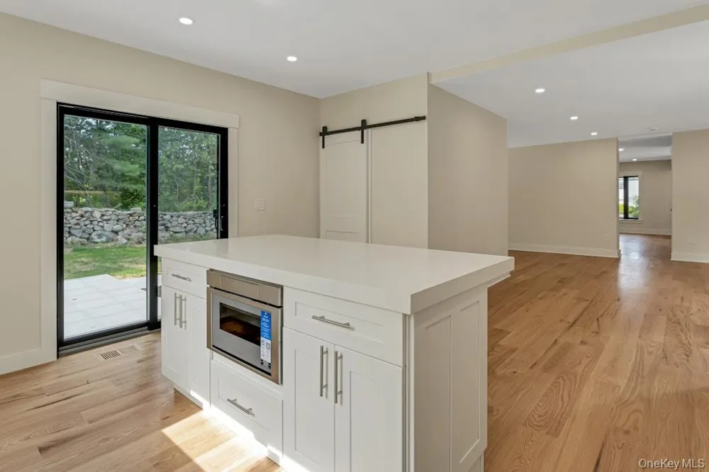 676 Hardscrabble Road Chappaqua, NY 10514