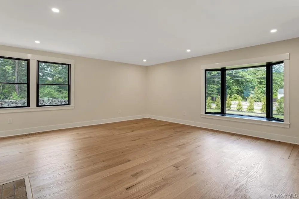 676 Hardscrabble Road Chappaqua, NY 10514