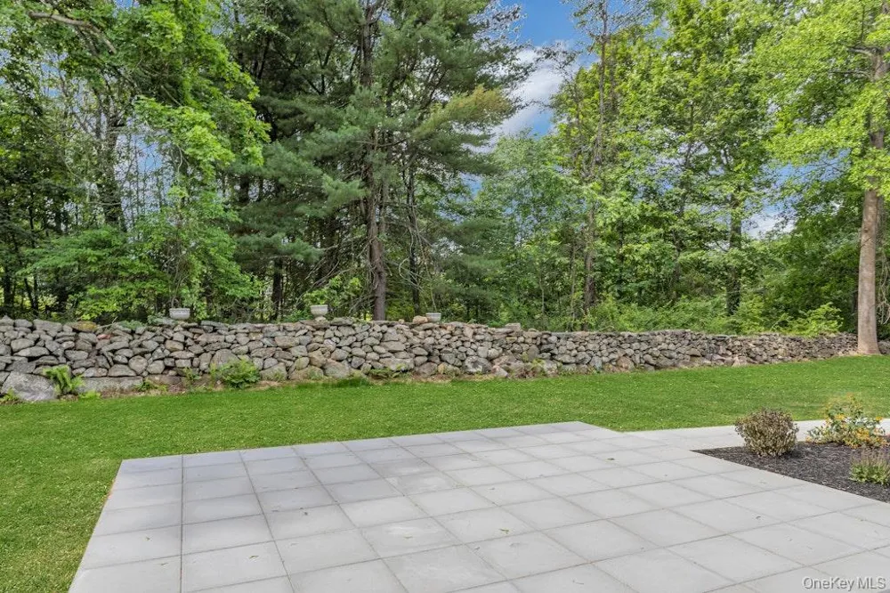 676 Hardscrabble Road Chappaqua, NY 10514