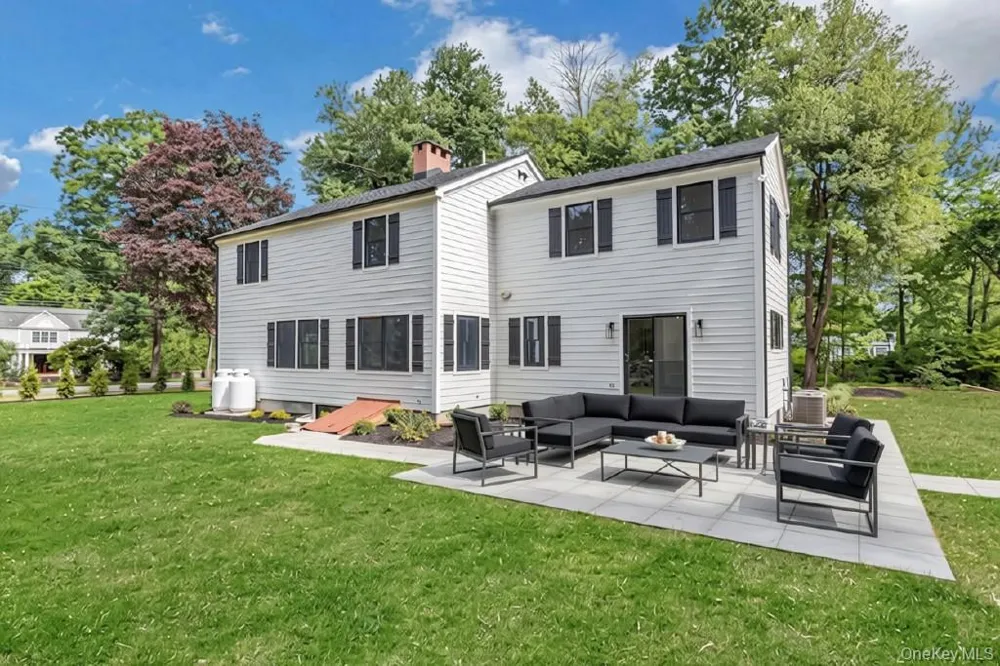 676 Hardscrabble Road Chappaqua, NY 10514