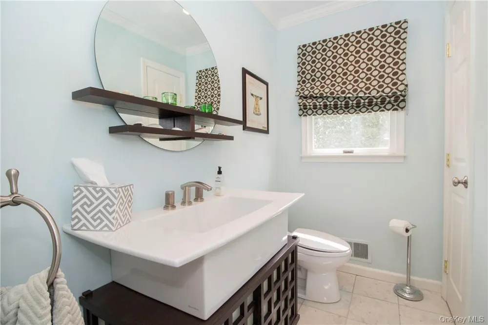4 Dalphin Drive Rye, NY 10580