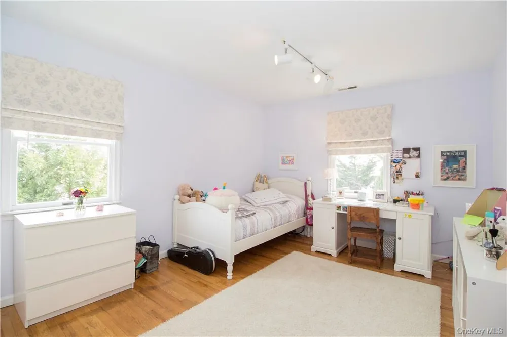 4 Dalphin Drive Rye, NY 10580