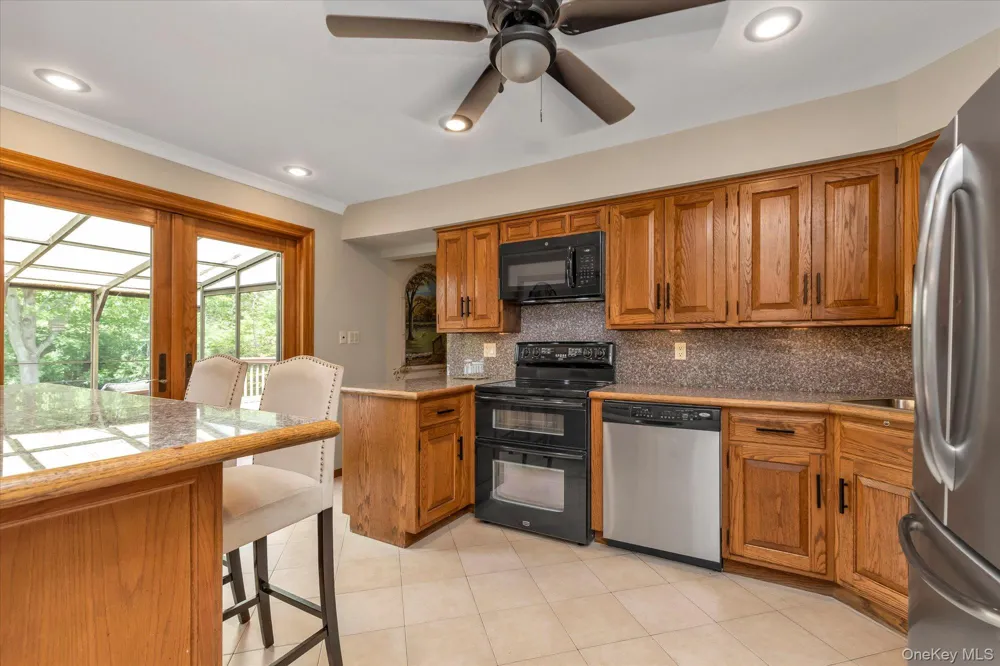 7 Freedom Court Babylon, NY 11702