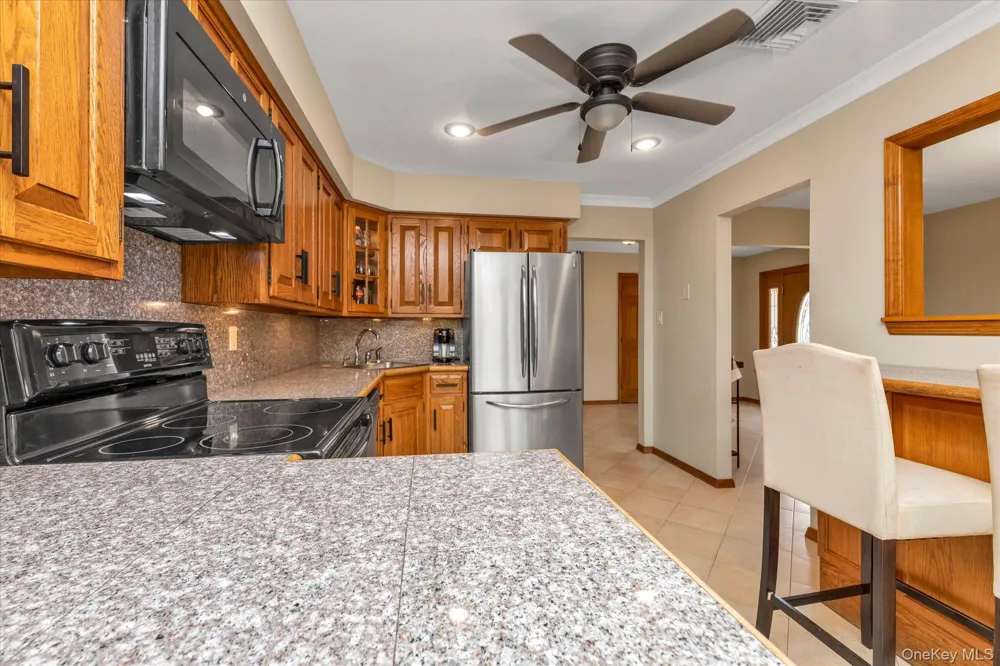 7 Freedom Court Babylon, NY 11702