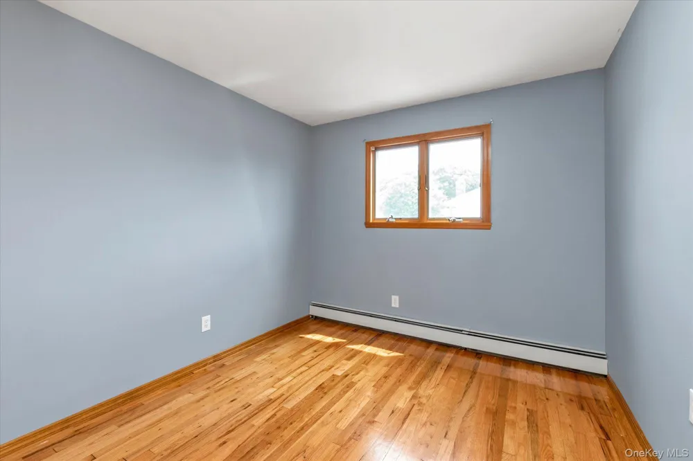 7 Freedom Court Babylon, NY 11702