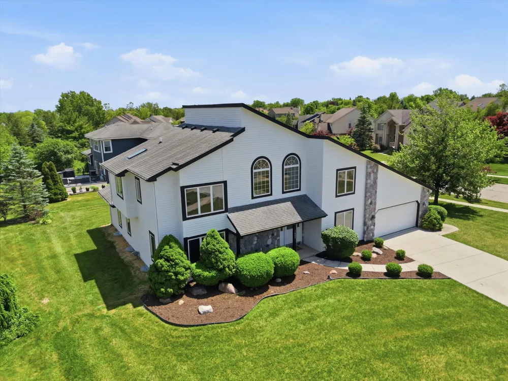 1657 Wake Robin Court Scio Township, MI 48103