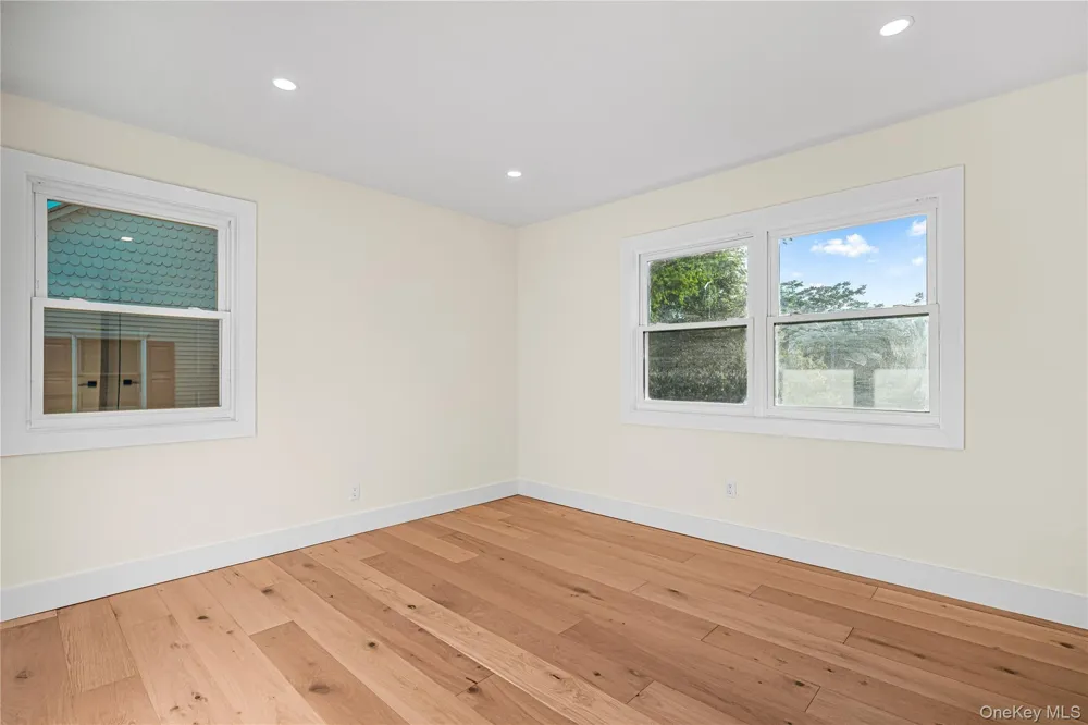 737 Flowerdale Drive Seaford, NY 11783