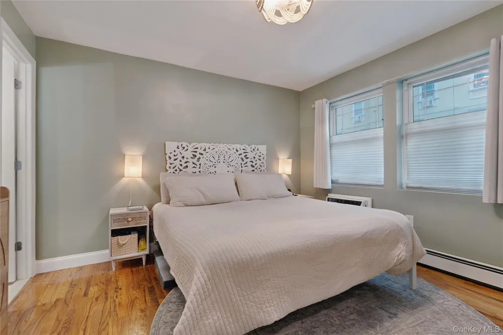 180 Beach 101 St #3A Rockaway Park, NY 11694