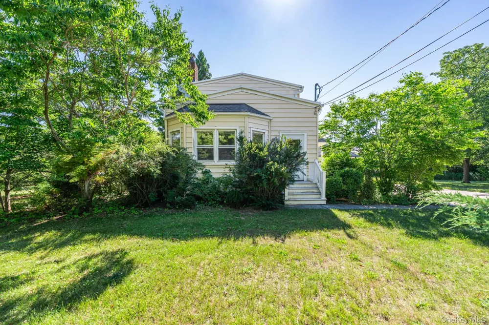 2380 S Harbor Road Southold, NY 11971