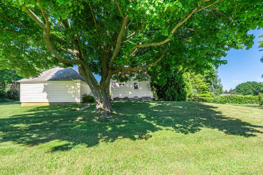 2380 S Harbor Road Southold, NY 11971