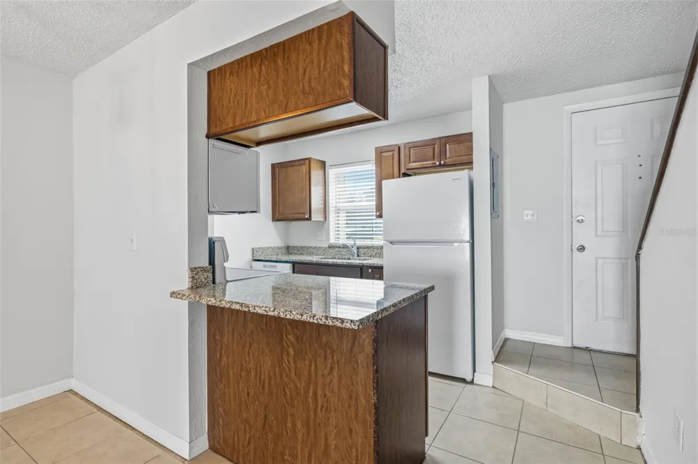 11906 CYPRESS HILL CIRCLE Tampa, FL 33626