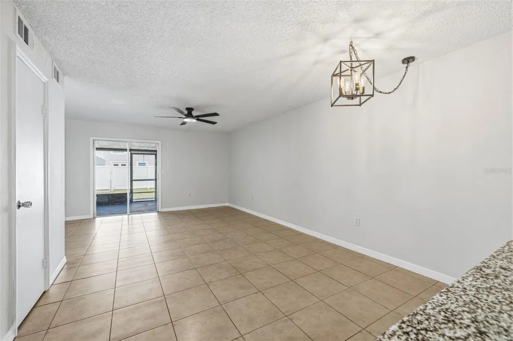 11906 CYPRESS HILL CIRCLE Tampa, FL 33626