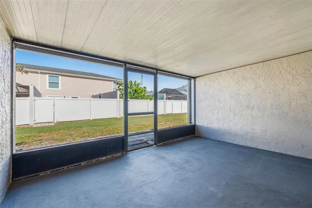11906 CYPRESS HILL CIRCLE Tampa, FL 33626