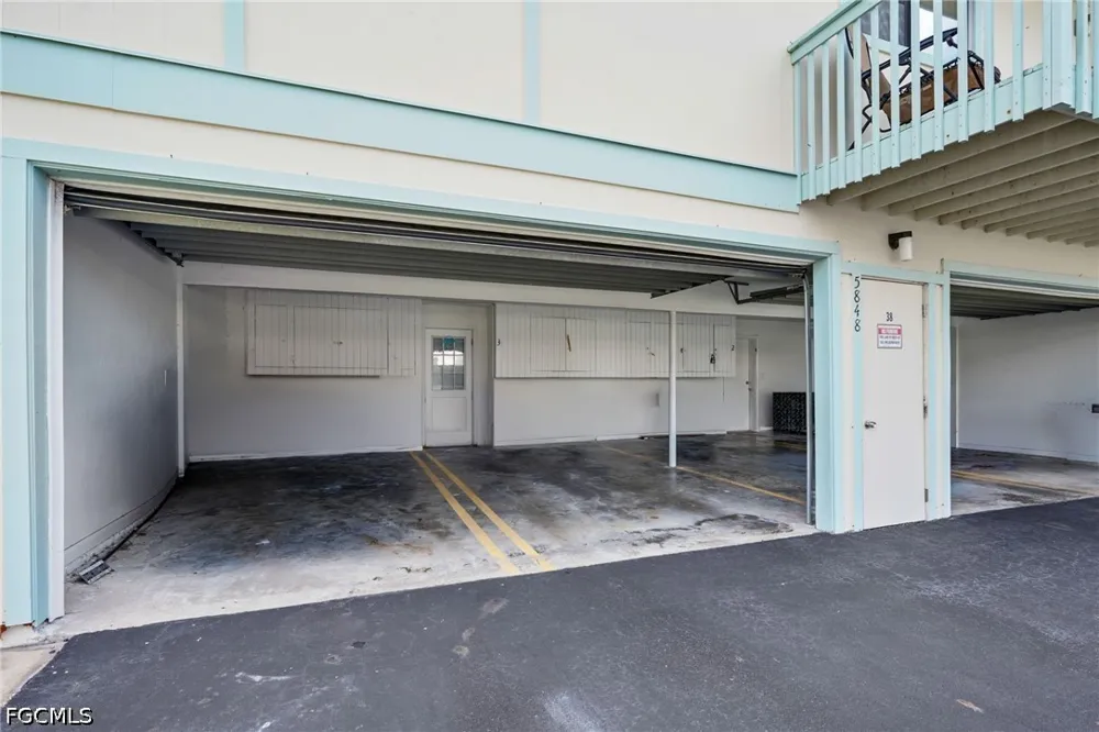Queen Elizabeth Way #1 Fort Myers, FL 33907