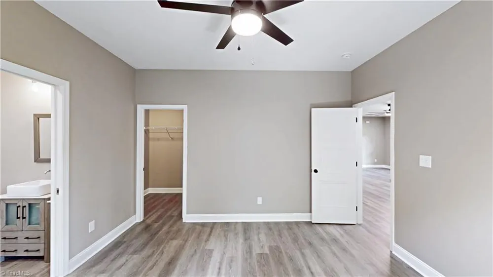 1213 Hillcrest Drive Thomasville, NC 27360