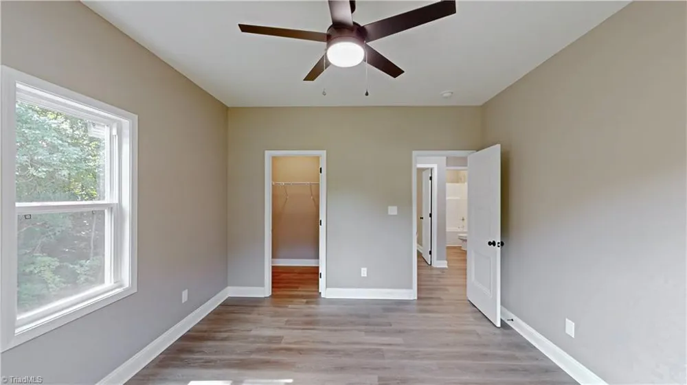 1213 Hillcrest Drive Thomasville, NC 27360