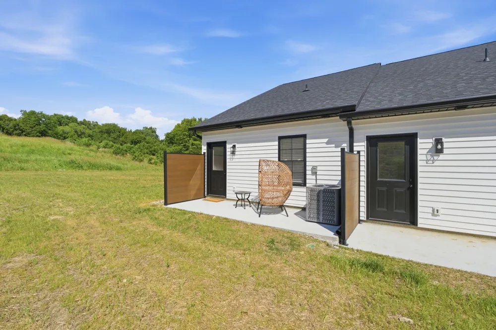 141 Deer Valley Drive E #141 Gordonsville, TN 38563