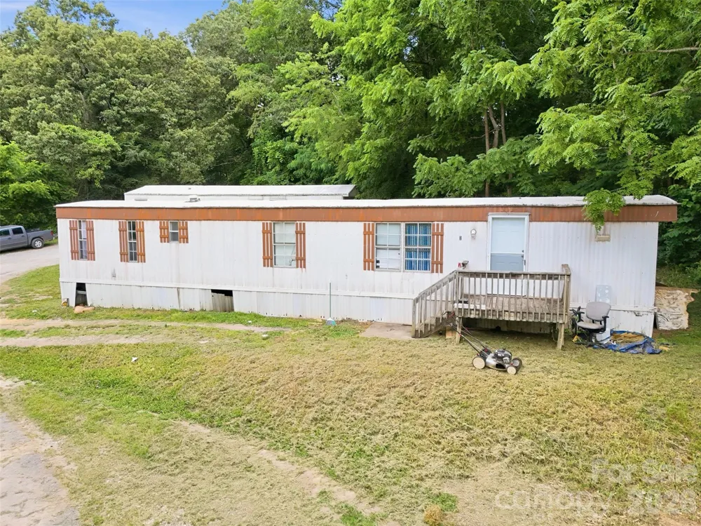 126 Lindsey Road Candler, NC 28715