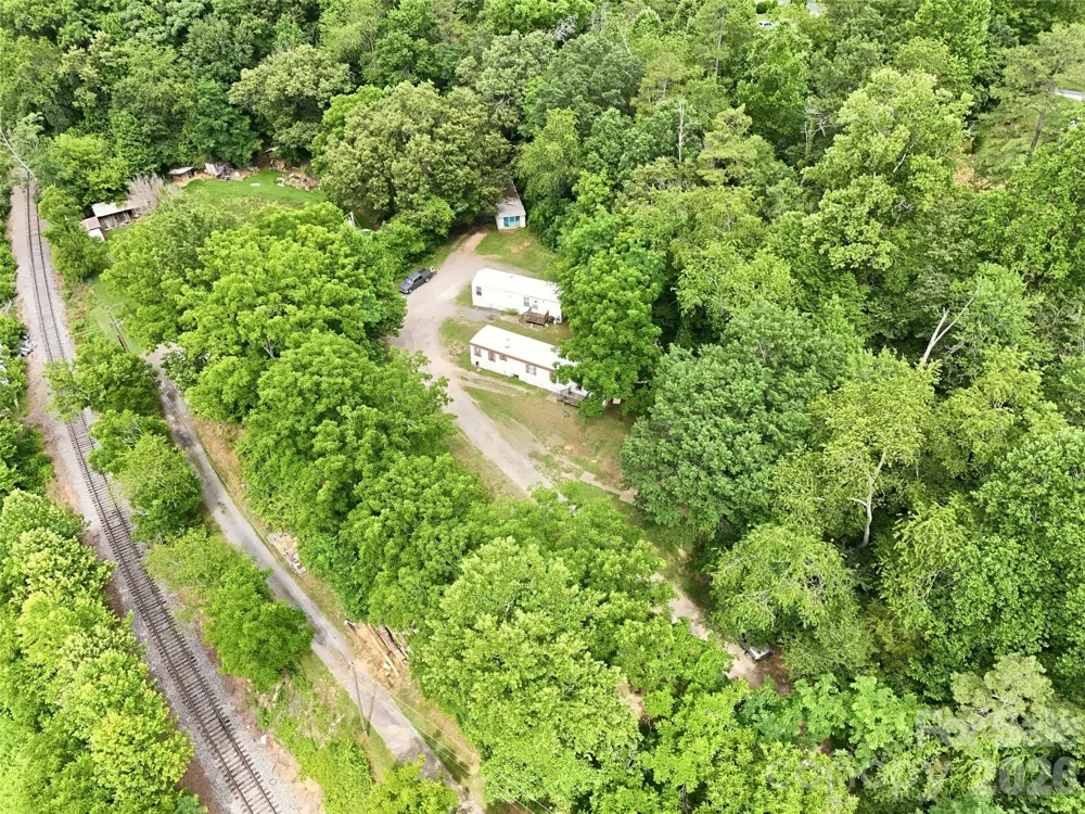 126 Lindsey Road Candler, NC 28715