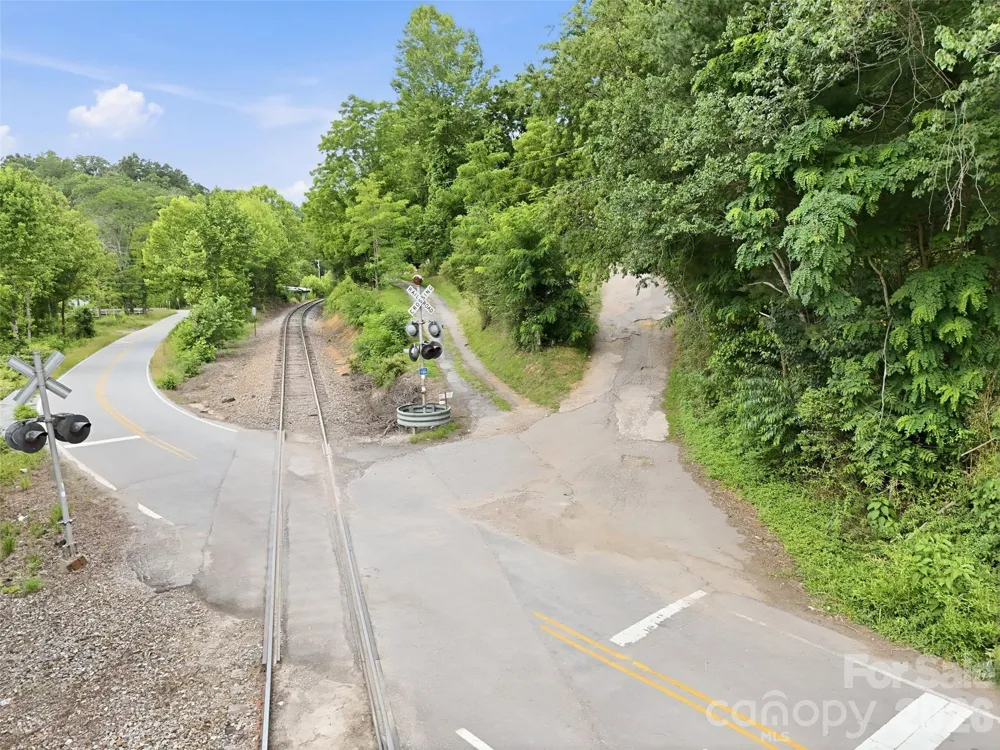 126 Lindsey Road Candler, NC 28715