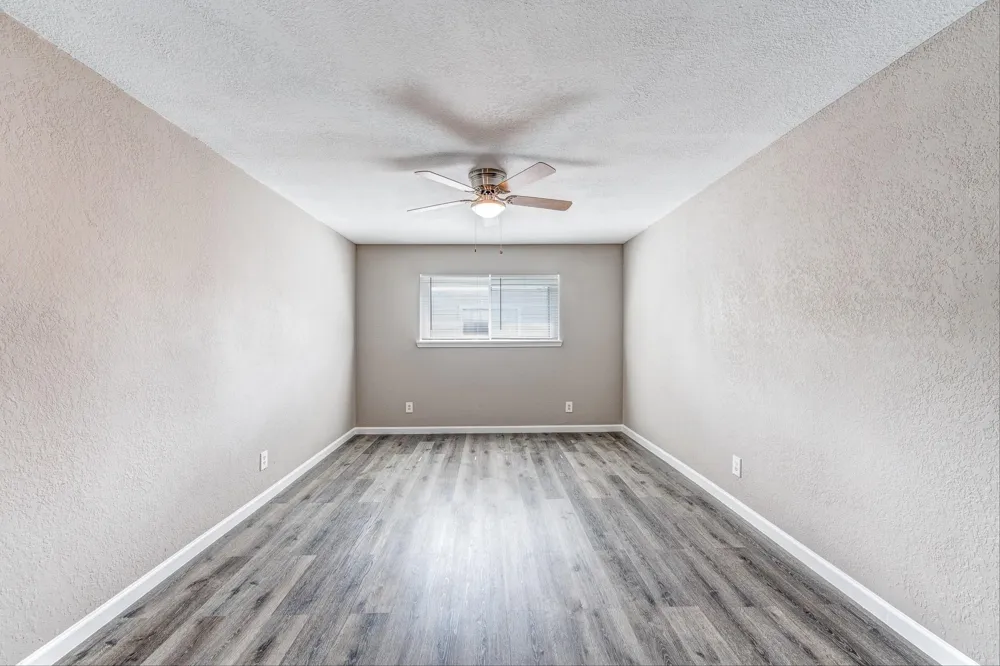 523 Spring Drive #4 Pasadena, TX 77504