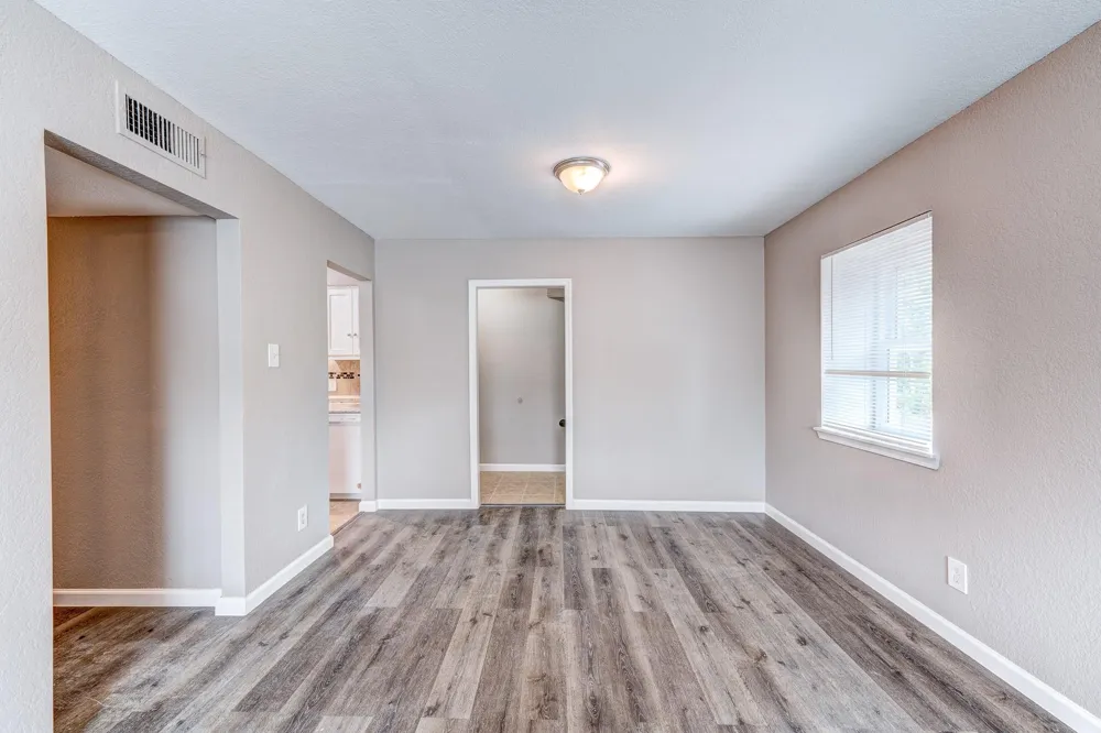 523 Spring Drive #4 Pasadena, TX 77504